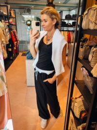 Hlače PANTS Hlače PANTS