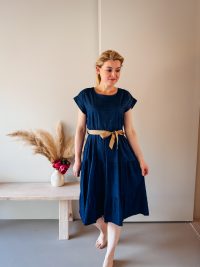 Obleka BLOUSE Obleka BLOUSE