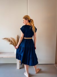 Obleka BLOUSE Obleka BLOUSE